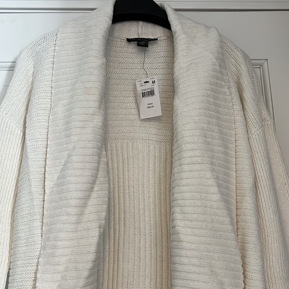 A Pea In A Pod Sweater - NEW WITH TAGS - Picture 2 of 4